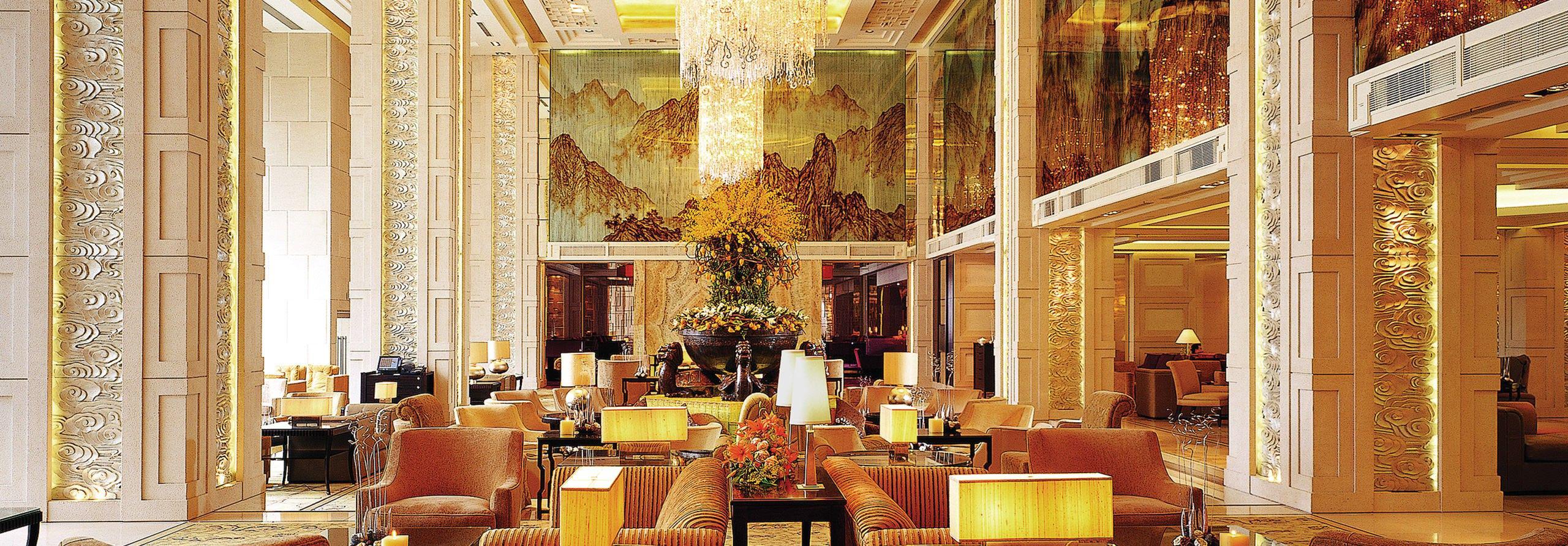 Shangri La Hotel