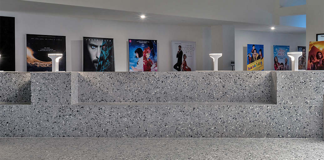 THE FMG VENETIAN TERRAZZO-EFFECT FULL-BODY COLLECTIONS FOR THE ARCADIA MULTI-SCREEN CINEMA IN STEZZANO.