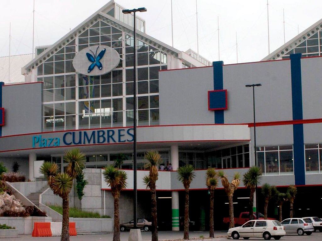 Plaza Cumbres